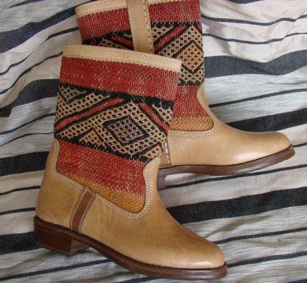 bottes-kilim-beige-face.jpg