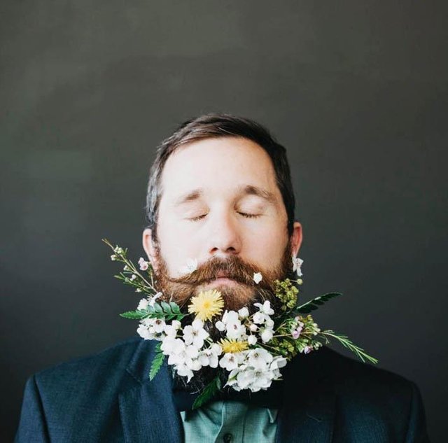 funny-beard.....lol.jpg