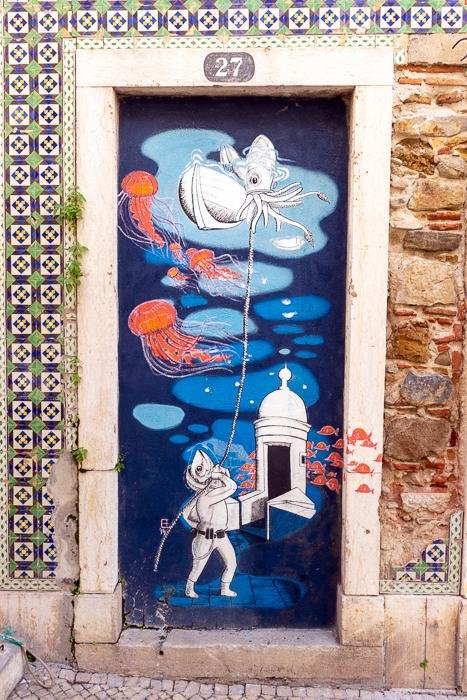 72 Street Art In Lisbon DSC05021.jpg
