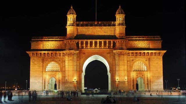 gateway-of-india-night_650x400_51472559336.jpg