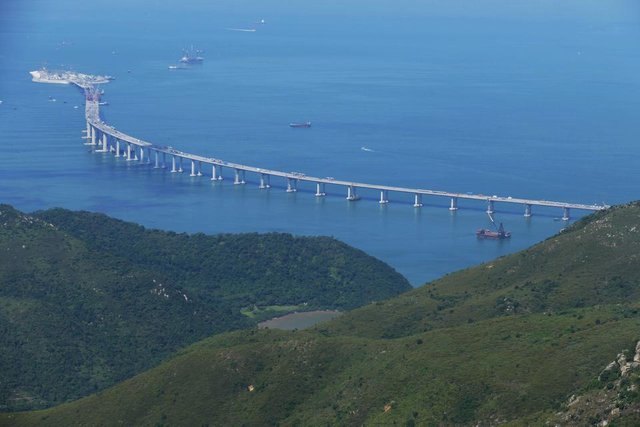 hong-kong-bridge-1879481.jpg