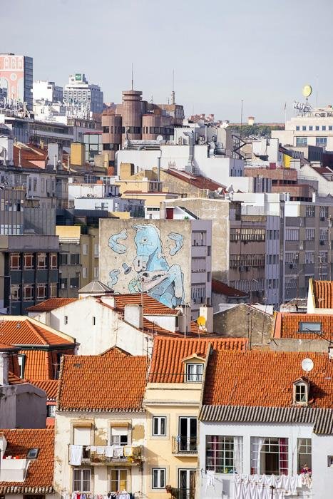 29 Street Art In Lisbon DSC06272.jpg