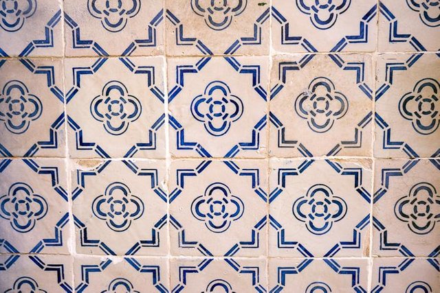 36 Collection Of Lisbon Tiles DSC05988.jpg