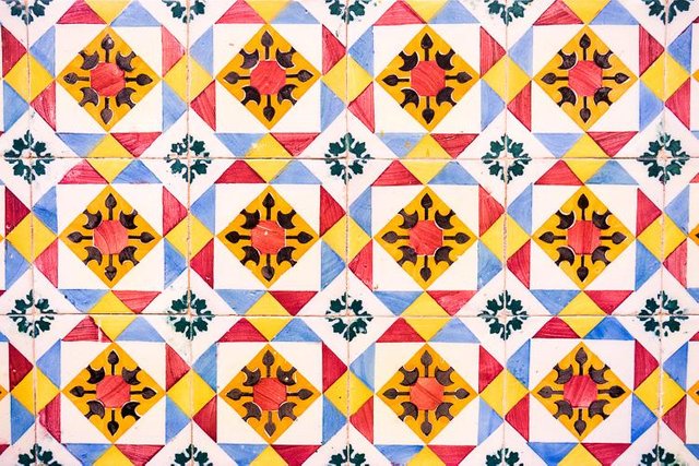 16 Collection Of Lisbon Tiles DSC04764.jpg