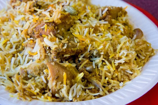 Hyderabadi_Chicken_Biryani.jpg