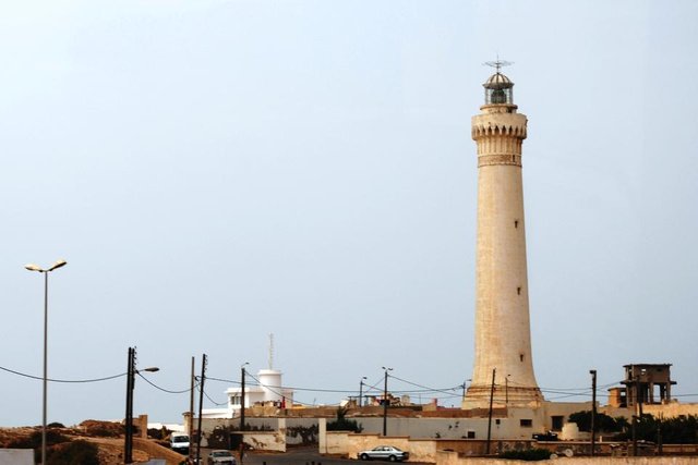 Le_phare_d'El_Hank,_Casablanca,_Maroc.jpg