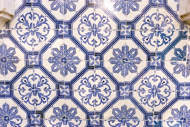 38 Collection Of Lisbon Tiles DSC06353.jpg