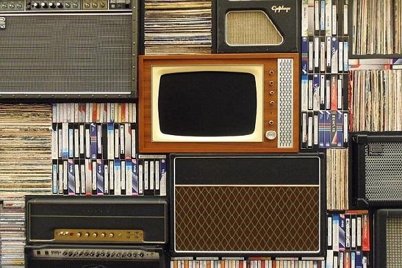 old-tv-records-vhs-tapes-retro-preview.jpg