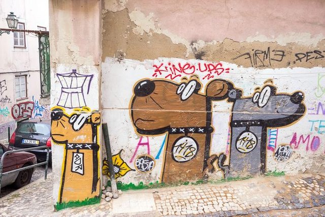 14 Street Art In Lisbon DSC03967.jpg
