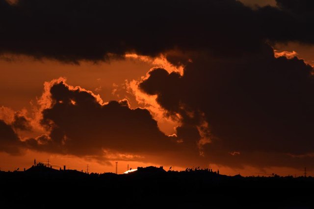 Sunset seixal 3.jpg