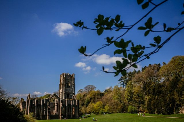 fountains abbey-73.jpg