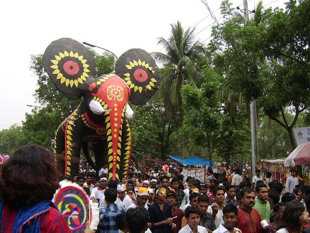 1024px-PoheLaBoishakMongolSovaJatra3.JPG