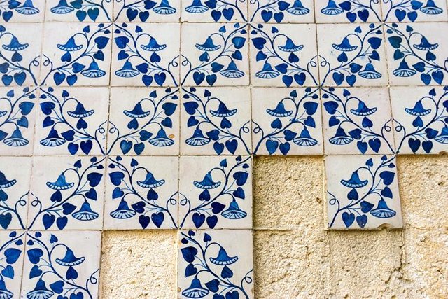 52 Collection Of Lisbon Tiles DSC00928.jpg
