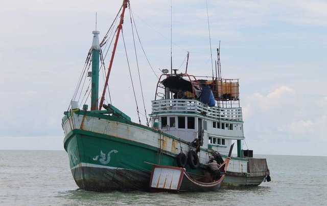 perahu 2.jpg