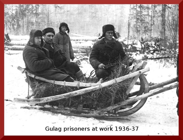 Gulag_prisoners_at_work_1936-1937.jpg