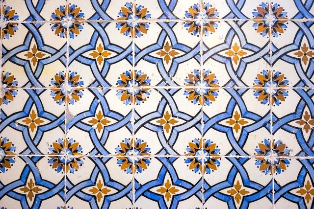 34 Collection Of Lisbon Tiles DSC05983.jpg