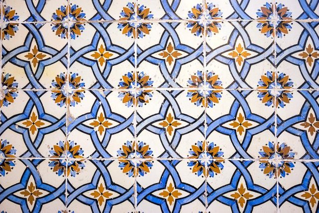 34 Collection Of Lisbon Tiles DSC05983.jpg