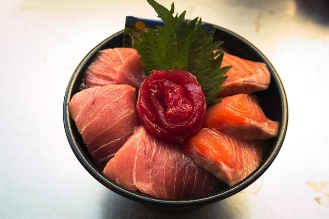 tokyo fish maket.jpg