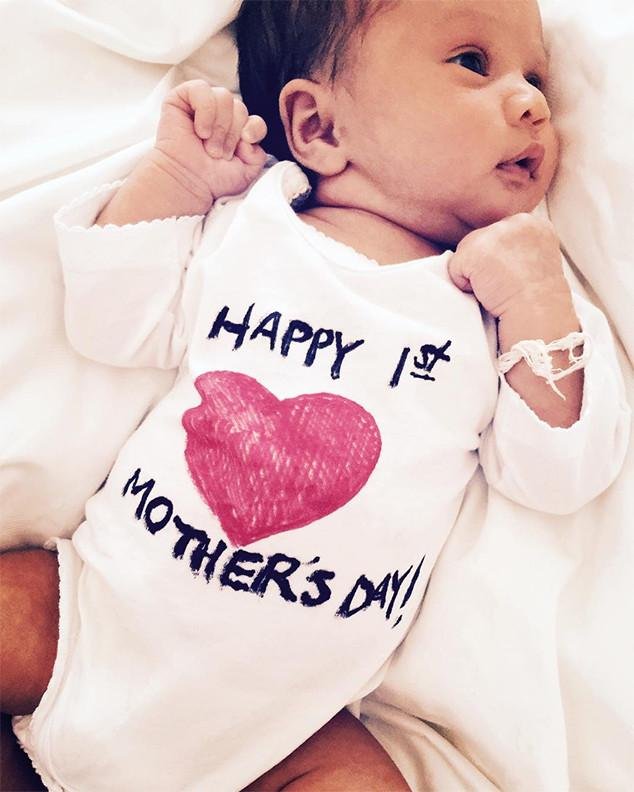 rs_634x792-160508100833-634-chrissy-teigen-john-legend-baby-luna-mothers-day-instagram-050816.jpg