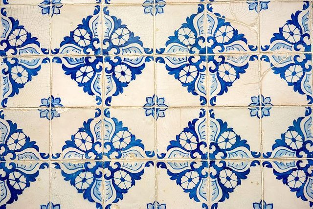 14 Collection Of Lisbon Tiles DSC04214.jpg