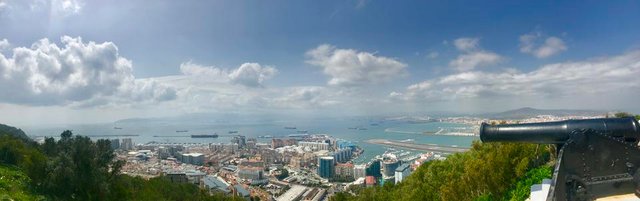 Gibraltar-the-rock-felsen-von-Gibraltar-Affen-Europa-Ausblick.jpeg