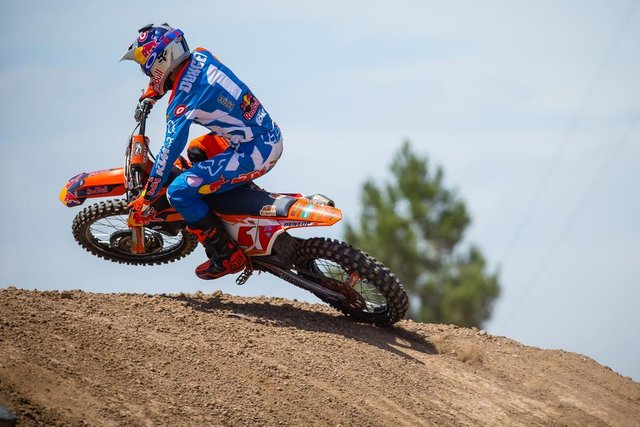 Dungey_SX17_LasVegas_JK_1709.jpg