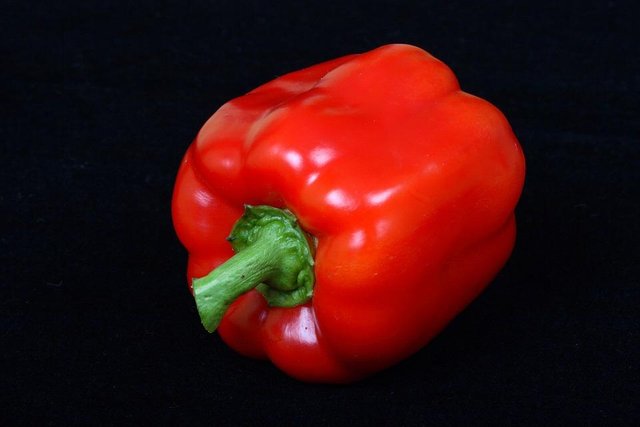 Sweet-Pepper-Vegetable-Red-371910.jpg