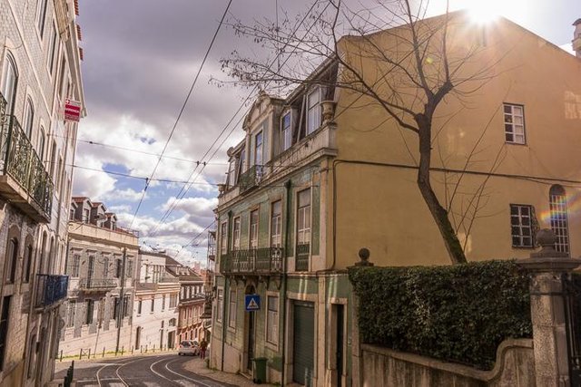 04 Lapa Neighborhood Lisbon DSC02273.jpg