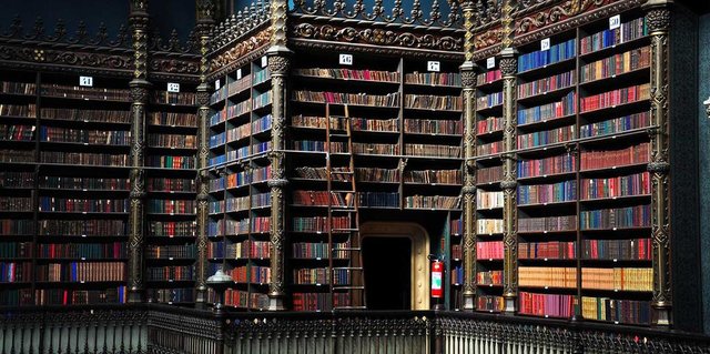 real-gabinete-português-de-leitura.jpg