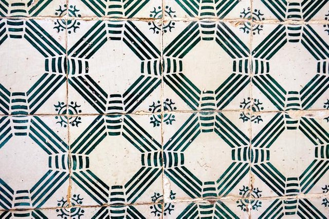 30 Collection Of Lisbon Tiles DSC05751.jpg