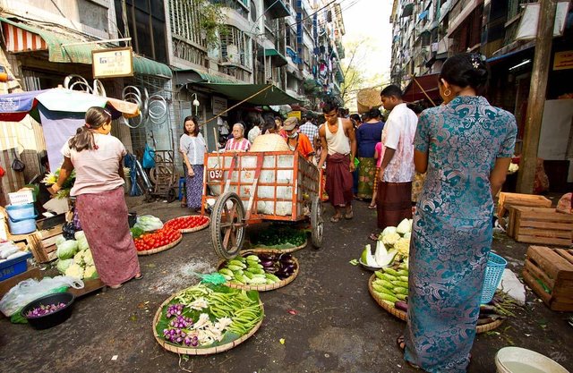 Yangon-wet market-4.jpg