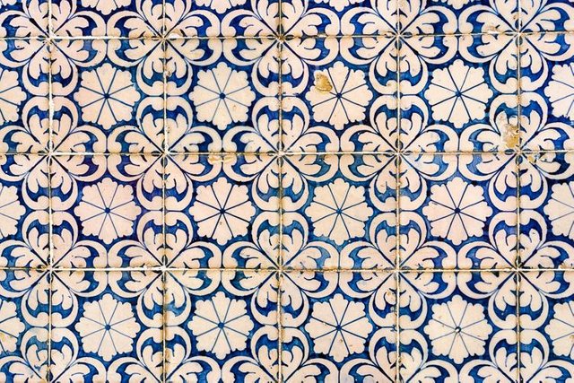 03 Collection Of Lisbon Tiles DSC03085.jpg