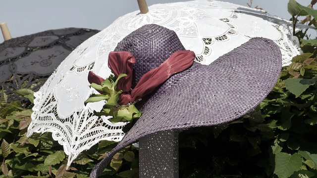 parasol_hat.png