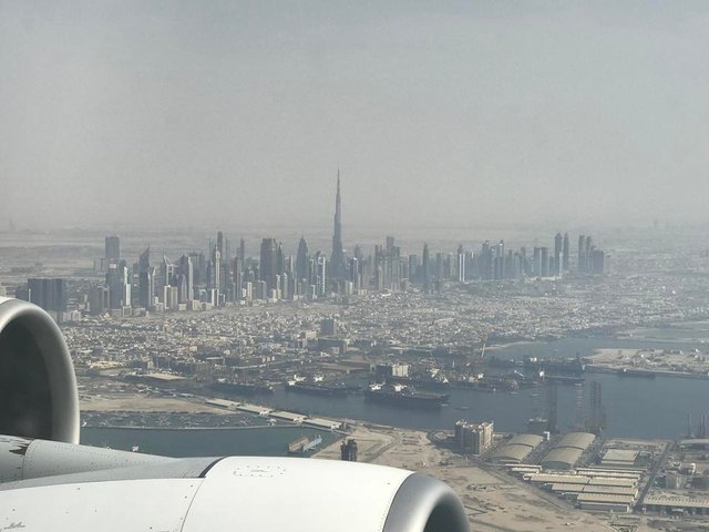 the_Dubai_skyline_whilst_taking_off.JPG
