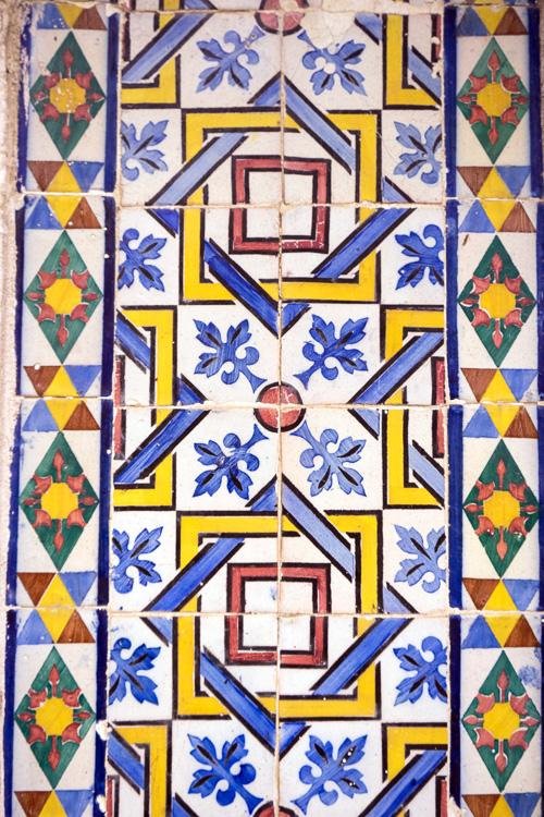 42 Collection Of Lisbon Tiles DSC07291.jpg