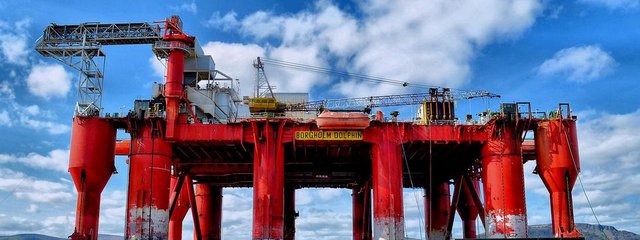 180515-oil-rig.jpg