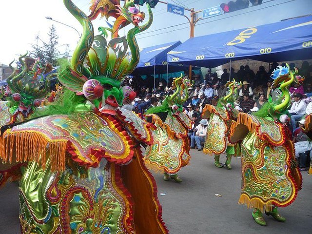 Diablada_Centinela_del_Altiplano_Puno.jpg