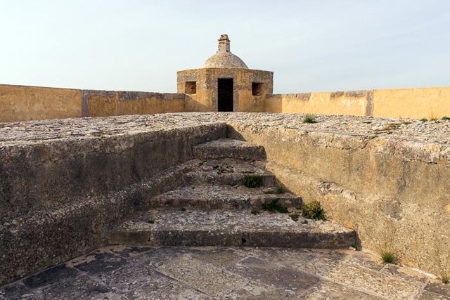 26 Setubal Port and Castle DSC04415_.jpg