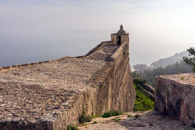 03 Setubal Port and Castle DSC04421_.jpg