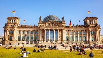 headline_Euro-German-Berlin-Reichstag.jpg