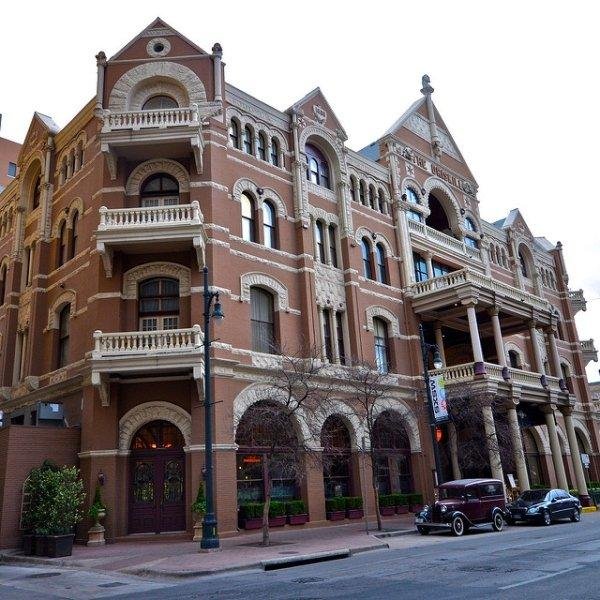 most-haunted-hotels-20-photos-6.jpg