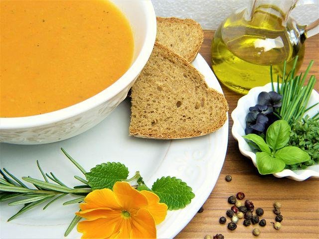 carrot-soup-2192152__480.jpg