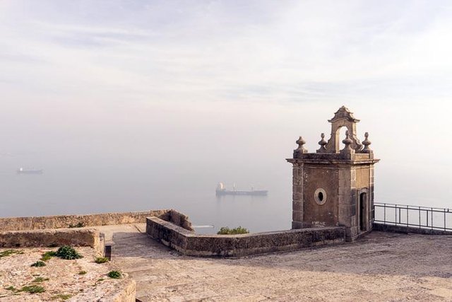 24 Setubal Port and Castle DSC04410_.jpg