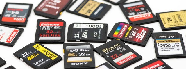 fastest-sd-cards-02-havecamerawilltravel-com-1068x400@2x.jpg