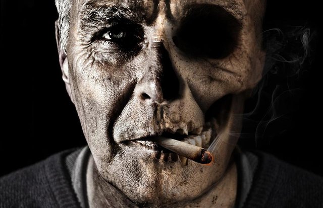 smoking-1418483_1280.jpg