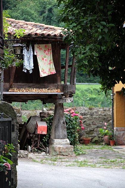 drying-corn-asturias.jpg
