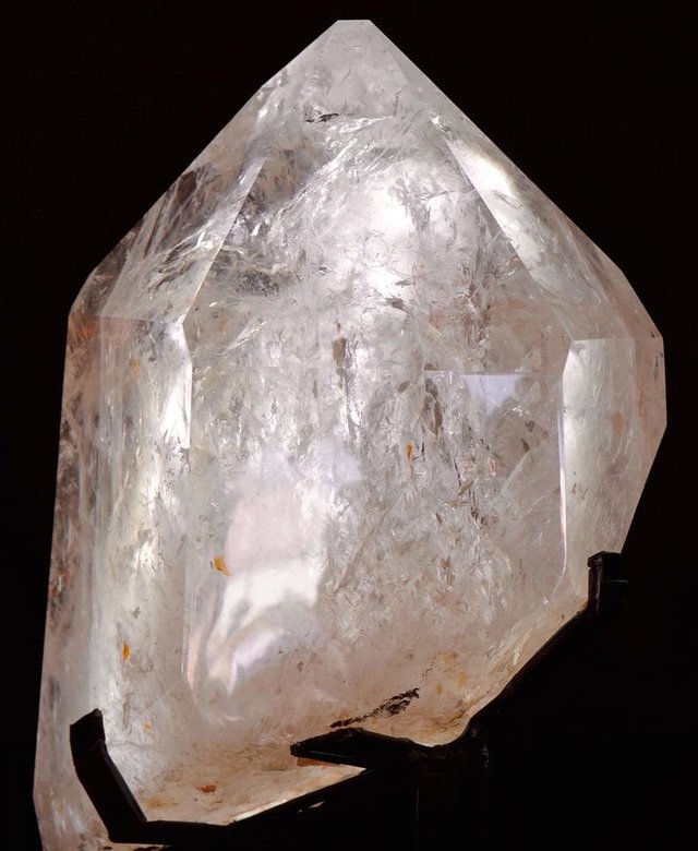 quartz-2187139_1280.jpg