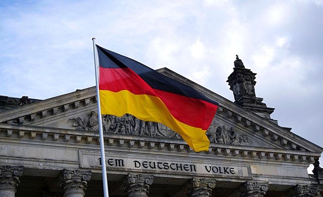 architektur-berlin-bundestag-109629.jpg