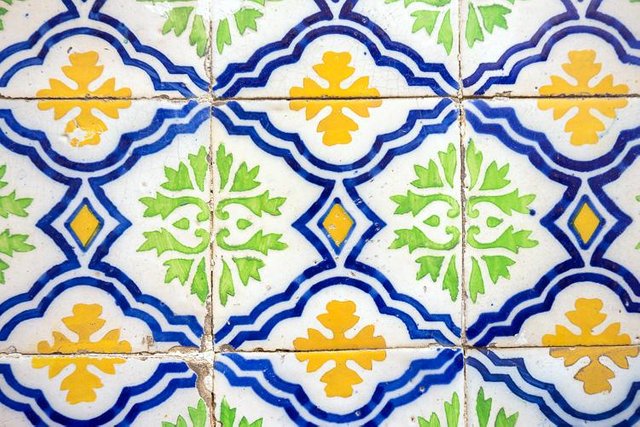 13 Collection Of Lisbon Tiles DSC04197.jpg