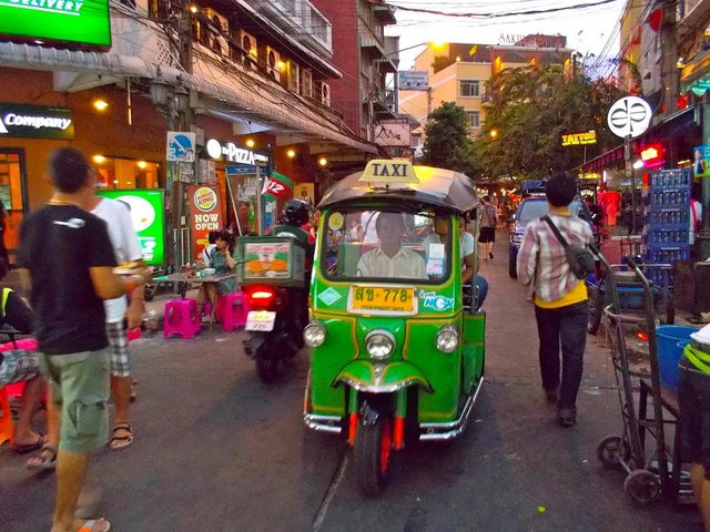 Tuk Tuk.jpg